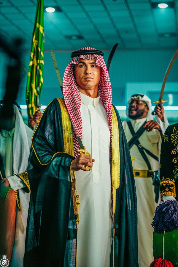 The president is online! French media: Ronaldo will lead the victory in the transfer decision this summer and is willing to sell Mane, Ronaldo and others