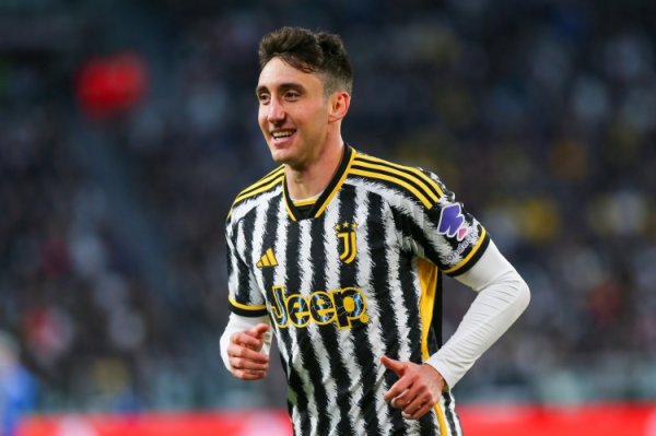 Reporter: AC Milan regards Cambiaso as a candidate for Special Olympics, but Juventus has no intention of selling it
