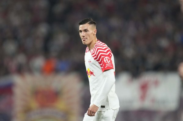 Agent: Leipzig did not ask to let Cesco go at a low price, and only after finding a special club will leave the team