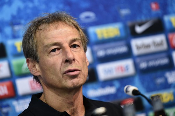 Klinsmann: Only Messi can not defend, Alonso needs to let Mbappe and Vinicius return to defense