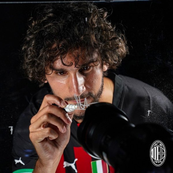 Italian media: Sparta Moscow is seeking Adrie for 18 million euros, Milan accepts it but the players still need to agree