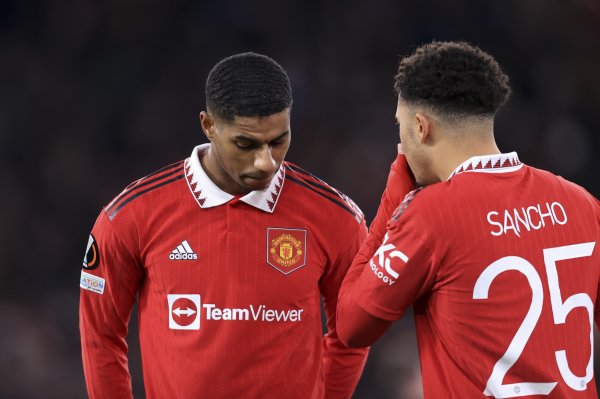The prince is still confused 😕Manchester United hesitated to give up Barcelona, ​​where can Rashford go with high value + high weekly salary