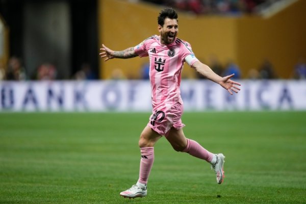 🤯Messi has scored 35 free kicks since 2018 and has only 33 penalty kicks