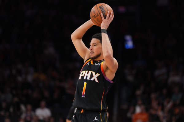 Dillon: Jaylen Green can learn from Booker how to deal with different defenses