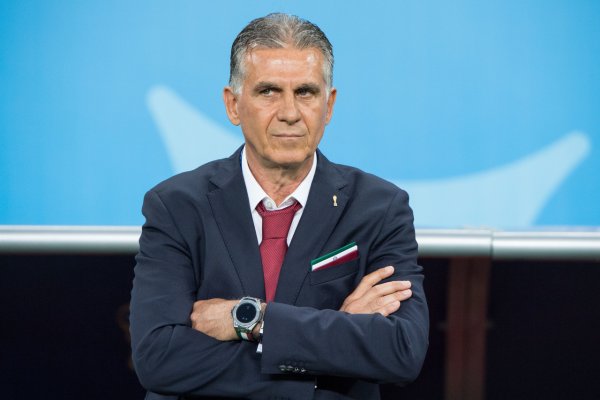 Official: Portuguese coach Queros serves as head coach of Oman national team