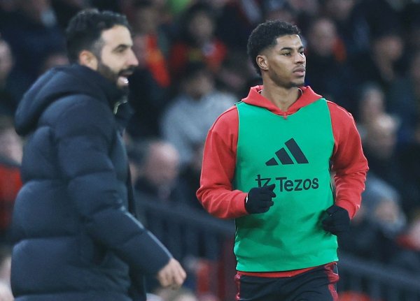 As: If Barcelona does not implement the option to buy out Rashford, they will pay a small liquidated damages to Manchester United