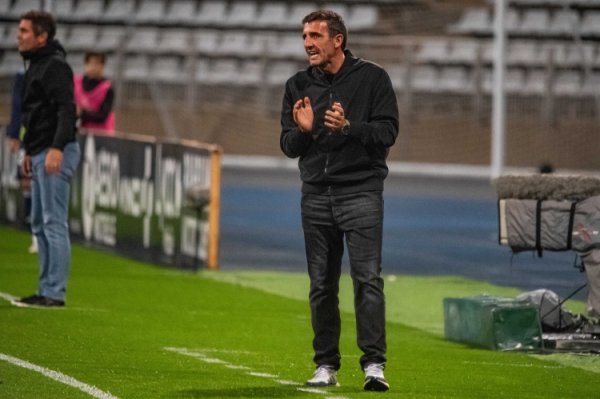 Paris FC coach: Trapp can speak 6 languages ​​and speak French very well, which helps him adapt