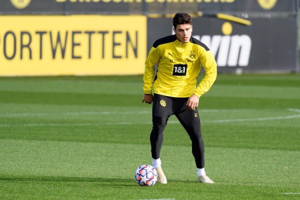 Reporter: Dortmund is expected to obtain 6 million euros from the small Reina transaction, and 1 million euros are still difficult to achieve