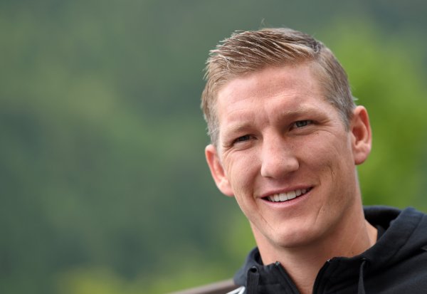 Schweinsteiger: Neuer can still represent the German team, talk to him seriously about his possible return