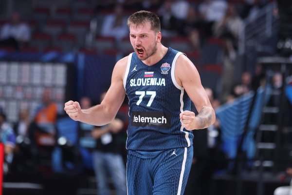 Doncic was elected as the scoring champion + best team! The second time I was elected as the scoring champion of the competition, 4 to the best team