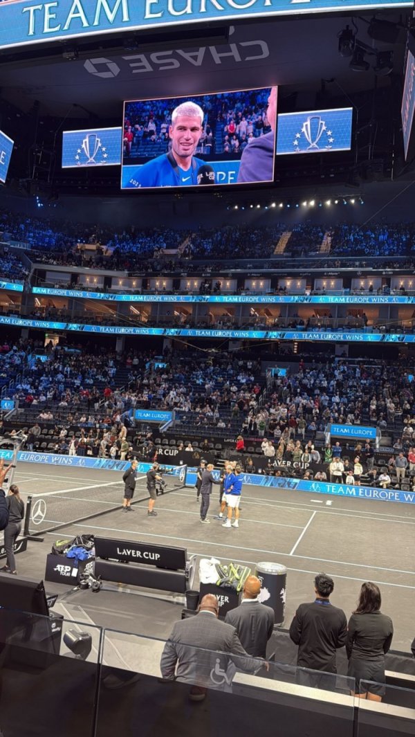 On the scene! Hilde watched Alcalas game at Chase Center, the latter has a handsome silver hair style
