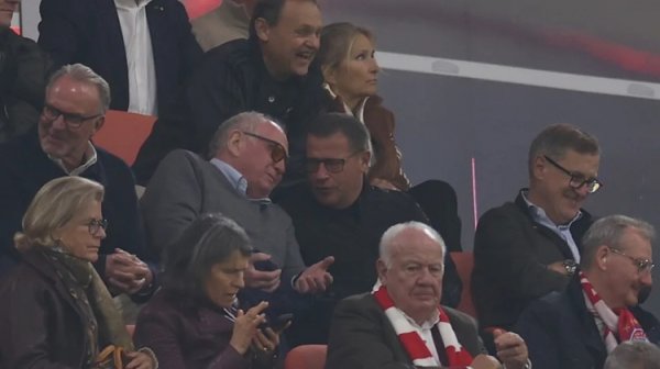 German media: Boy was photographed getting two brand new iPhones after winning. Henes Eber sat together