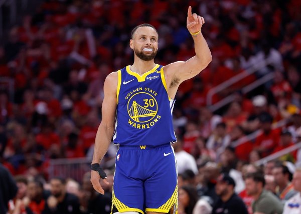 Curry: Each game in the last two months of last season was like a playoffs. You can t fall into a passive chase!