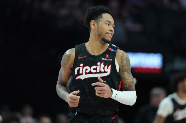 White: Just let A-Simmons play his strengths, he is a very important reinforcement for the team.