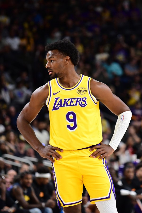 Frequently create killing! Brownie made 0 of 2 shots in the first half but scored 5 points in 6 free throws