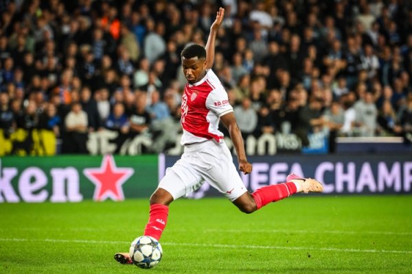 Only three players in the first three Ligue 1 games this century scored 5 goals: Fati, Balotelli, Greenwood