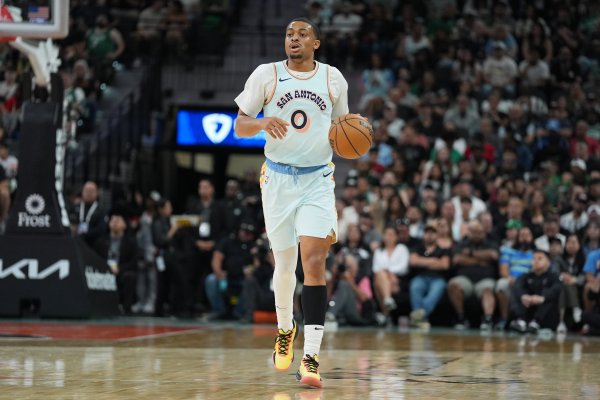 Efficient! Keldon Johnson made 7 of 9 shots and 26% of 26 three-pointers. He scored 19 points, 6 rebounds and 1 assist.