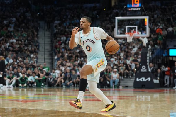 Missless shots! Kelden made 5 of 5 shots and contributed 14 points, 3 rebounds, 1 assist and 3 steals. His plus-minus value of +20 led the game.