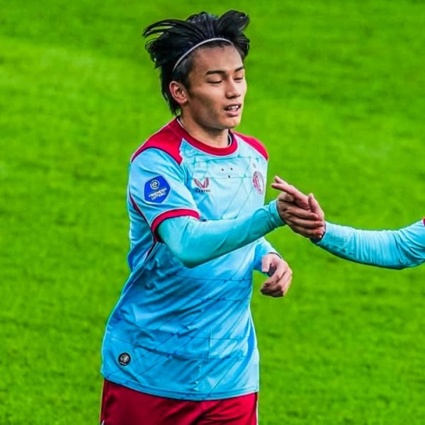 In great form 💥Kise Ueda scored with a back heel and was blocked at halftime, leading the Eredivisie top scorer list with 11 goals in 9 games