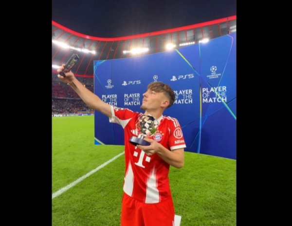 A perfect night! 17-year-old Karl made his first start in the Champions League career + scored goals + set a record in team history + was elected MVP