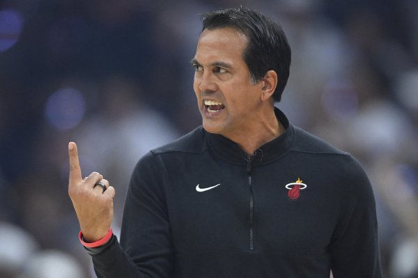 Spoelstra: I like the way the team moves the ball, we need to reduce turnovers