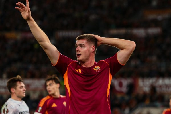 Priced at 100 million 2 years ago! The 21-year-old Ferguson scored 0 goals in 9 games with Roma. His peak value was 65 million and now he is worth 25 million.