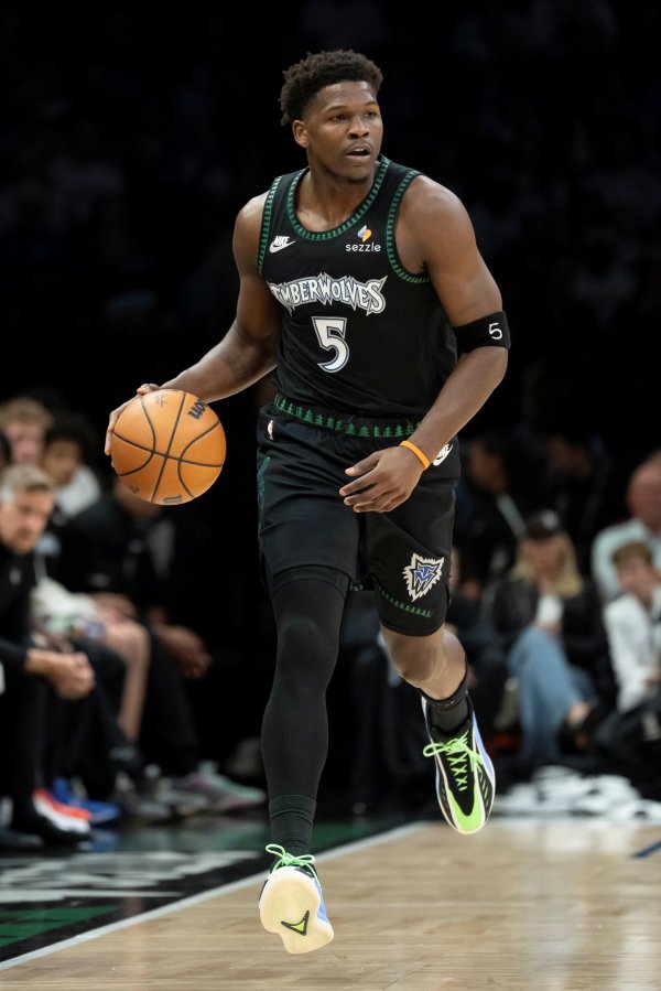 Edwards out injured? Reed: He s going to be fine. I think he can play tomorrow.