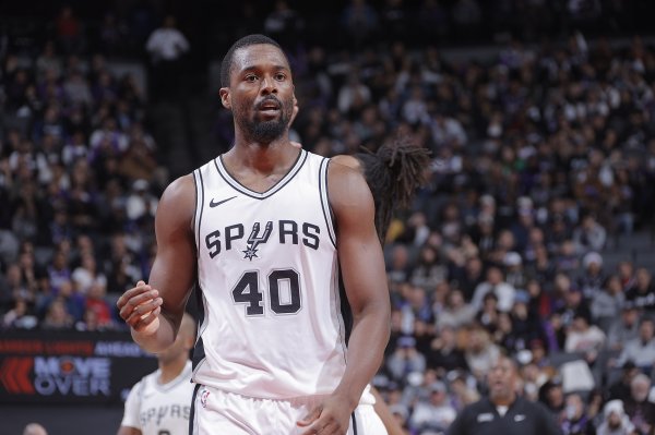 crack shot! Harrison Barnes made 3 of 3 shots in the half, 26%, 2 of 2 from 3-point range, 8 points and 4 assists, plus/minus +17