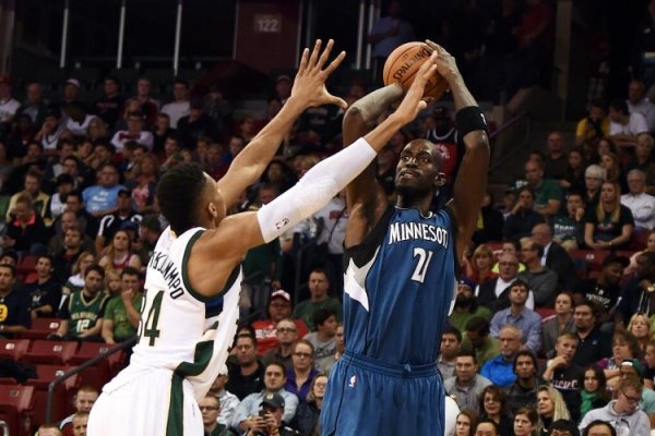 Who is better in a duel between Garnett and Antetokounmpo? Porter Jr.: Garnett, he shoots better and defends better