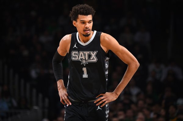 Dream Chasing: If Wen Ban continues to play at his current level, he can sweep MVP, DPOY and MIP!