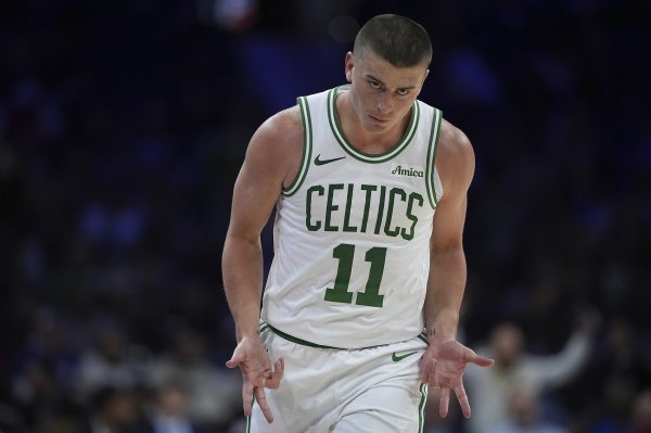 You have to find the feel quickly! Pritchard made 1 of 5 three-pointers in the half and only scored 3 points, but had 9 assists and 2 steals.