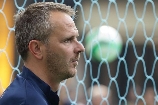 Hamann: The referee will not enforce the law without VAR. I can’t see how Dias can call a high-level game even if he was offside.