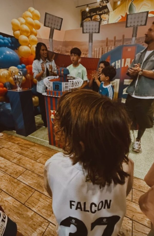 Red and blue heart! Online rumors say Messi’s son Thiago celebrated his 13th birthday with a Barcelona-themed party