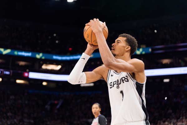 Hayes: The 7-foot-5 Wenban can do what Doncic can do. He can almost dunk while standing.