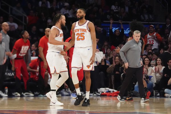 Nisan is crazy! In the third quarter, the Knicks launched a 40-28 offensive wave to lead by 8 points. Brunson scored 12 points indiscriminately.