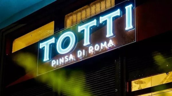 Italian media: A Totti-themed pastry shop opens in Argentina